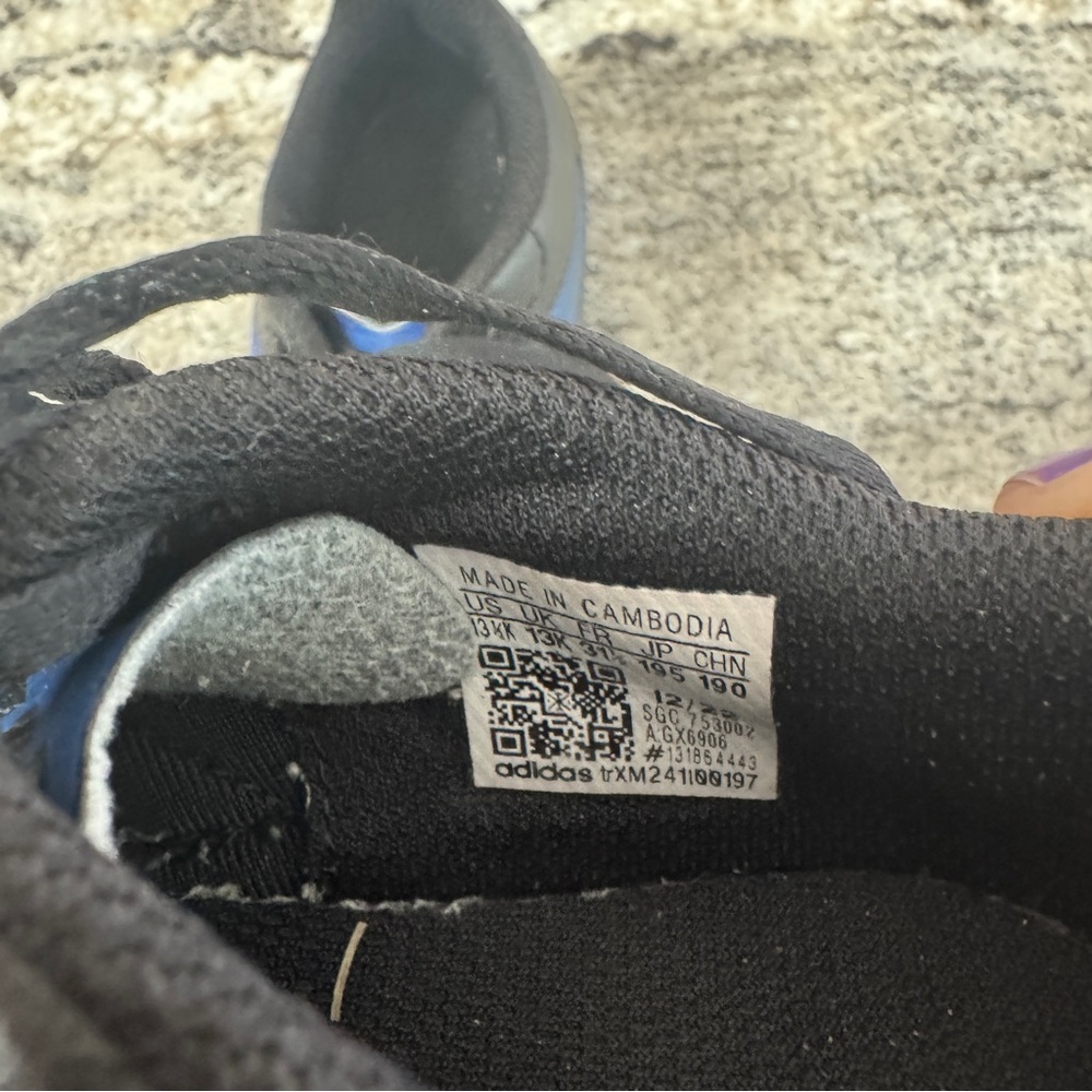 Adidas Soccer Cleats - Picture 3 of 6